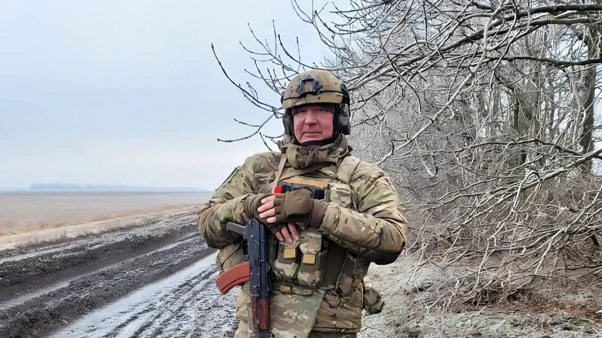 Книгу Рогозина купили около 100 раз за два месяца — в несколько тысяч раз меньше, чем «Лето в пионерском галстуке»
