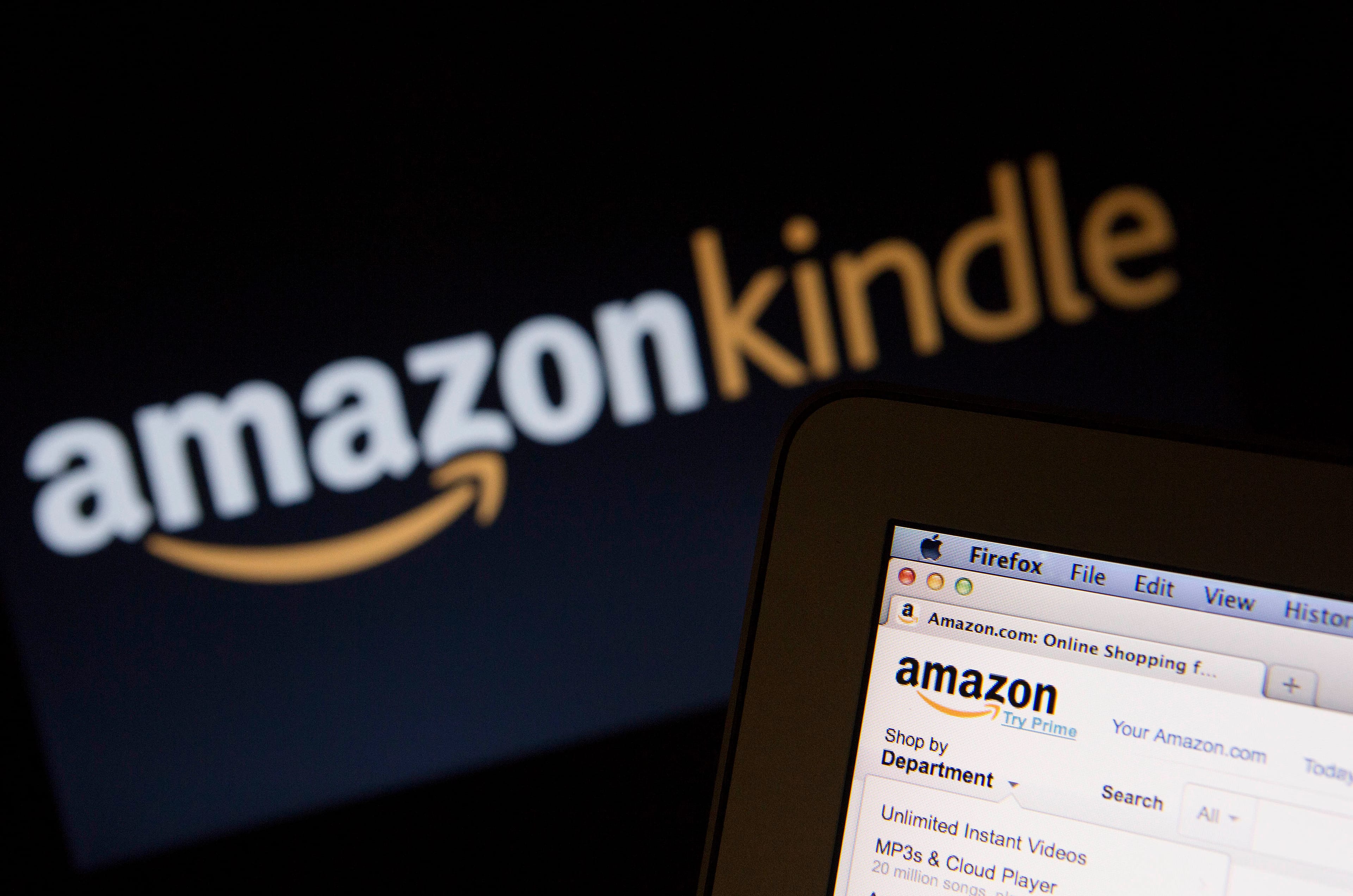 Платформу Amazon Kindle используют для публикации порнографии — Reuters