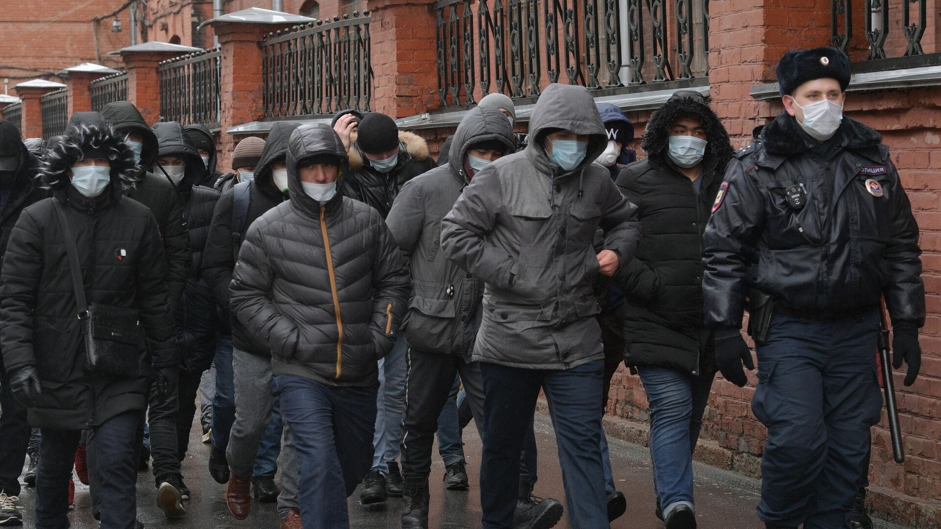 С начала года из России депортировали 30 тысяч иностранцев. Это вдвое больше, чем за аналогичный период прошлого года — МВД